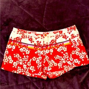 Cute shorty shorts! Roxy! Ready for the beach!